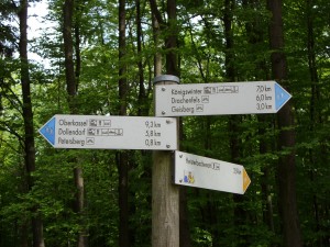 Wegweiser im Siebengebirge Wegweiser im Siebengebirge